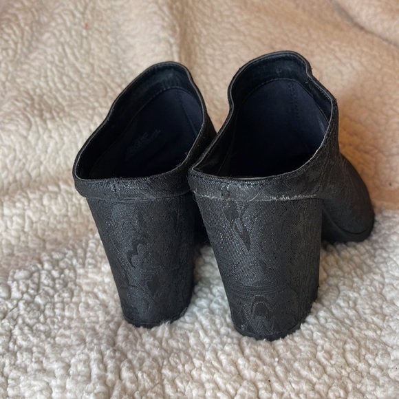 KENNETH COLE Womens Black Tap Dance Slip On Heeled Mules size 8.5 - Picture 4 of 14